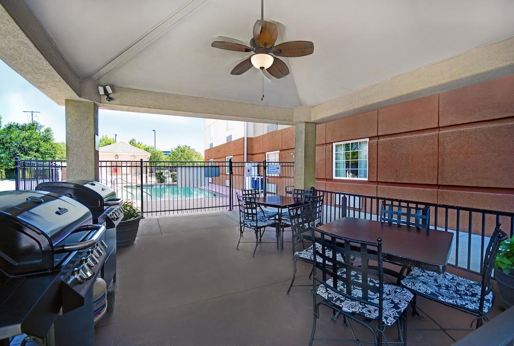 Candlewood Suites Columbia-Fort Jackson By Ihg Esterno foto