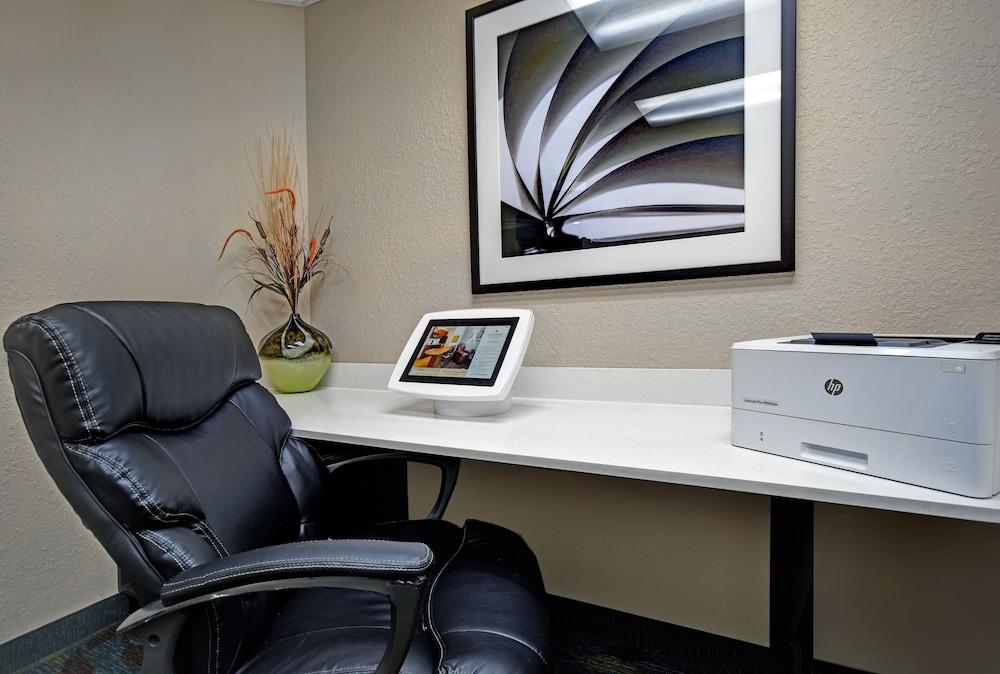 Candlewood Suites Columbia-Fort Jackson By Ihg Esterno foto