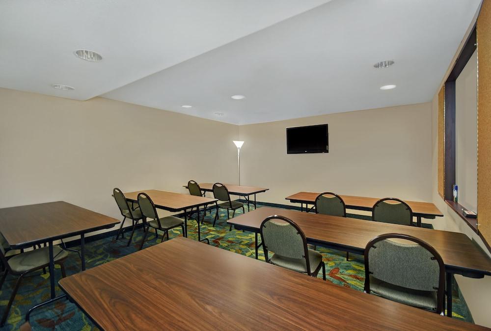 Candlewood Suites Columbia-Fort Jackson By Ihg Esterno foto